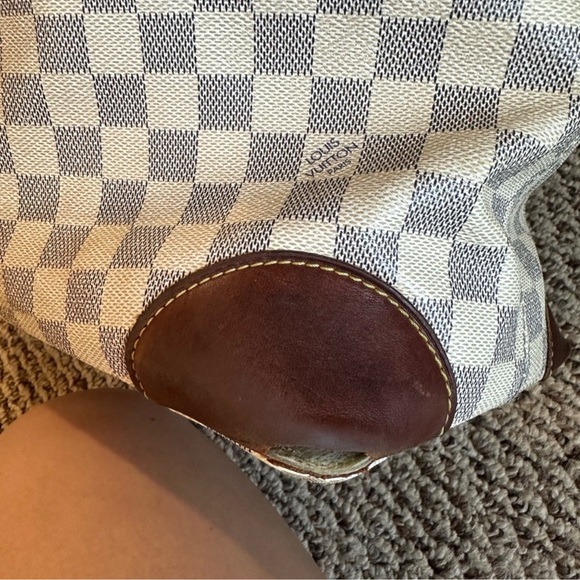 authentic LV Hampstead - Picture 9 of 11